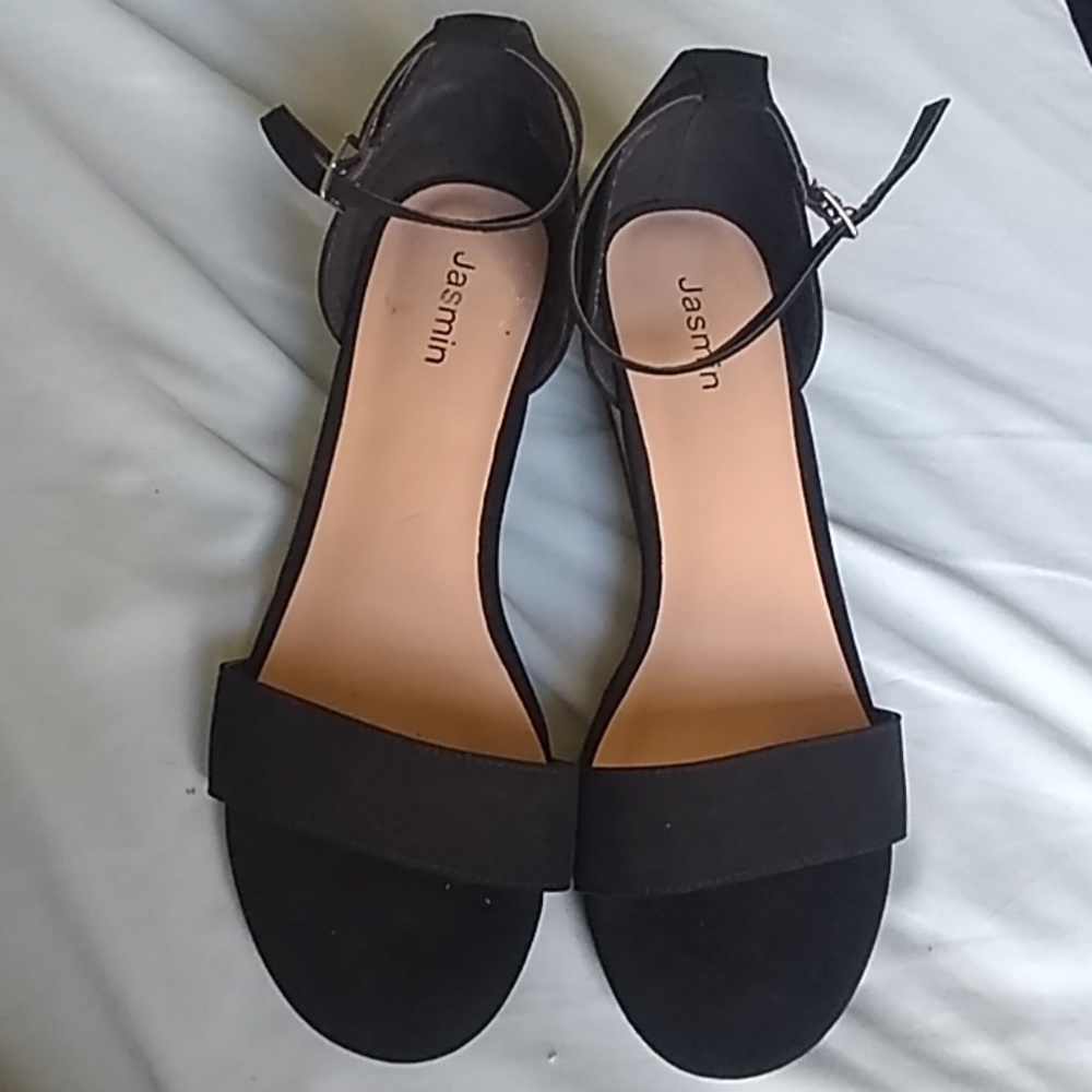 Jasmin Black strap sandal